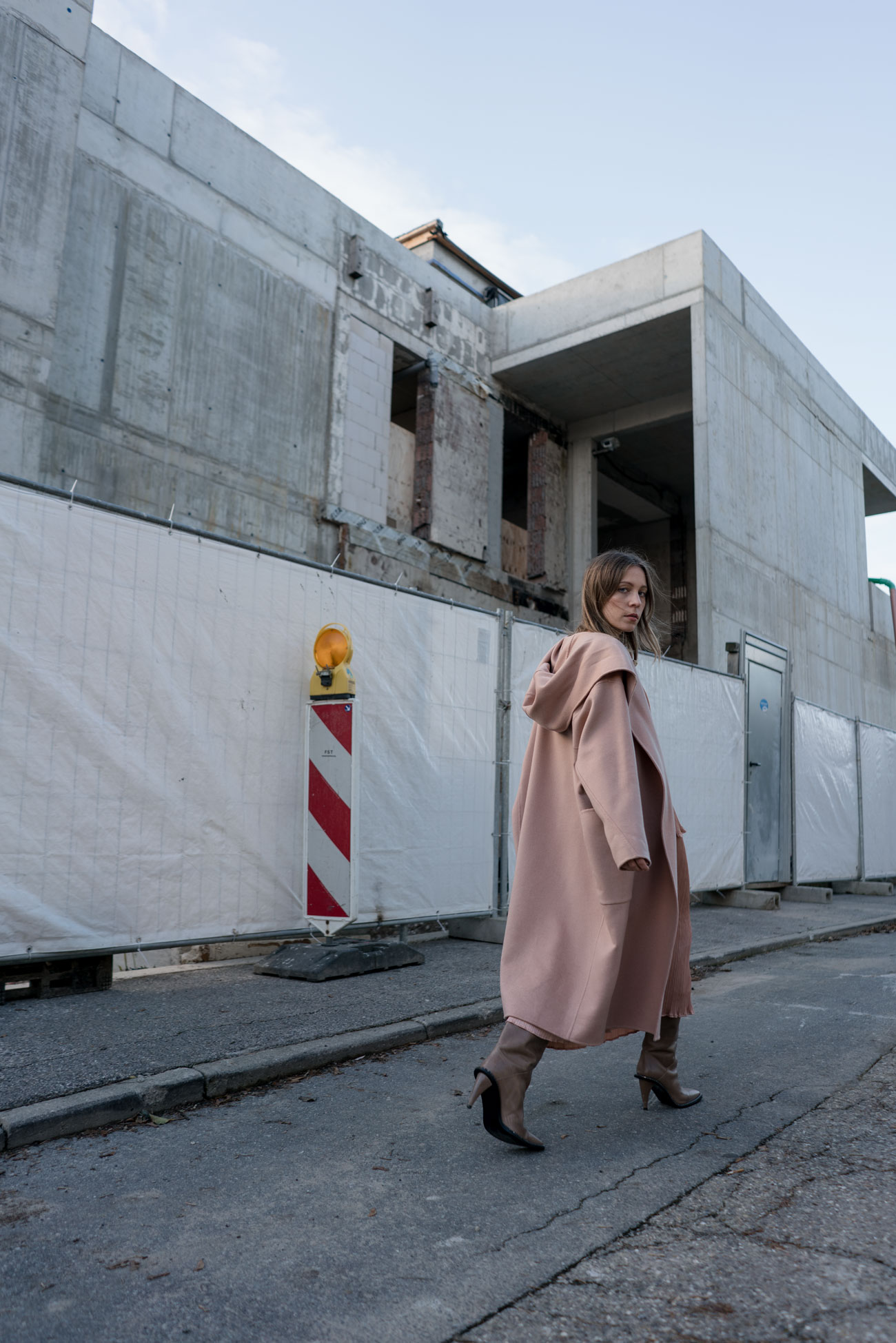 Max Mara Resort-Max Mara Resort 2019-All Blush Outfit-Christmas Spirit-Self-employement Blog-Modeblog Heidelberg-Modeblog Mannheim-Modeblog Deutschland-fashion blog Germany-Sariety.com-Sarah Schaefer-Sarah Czok