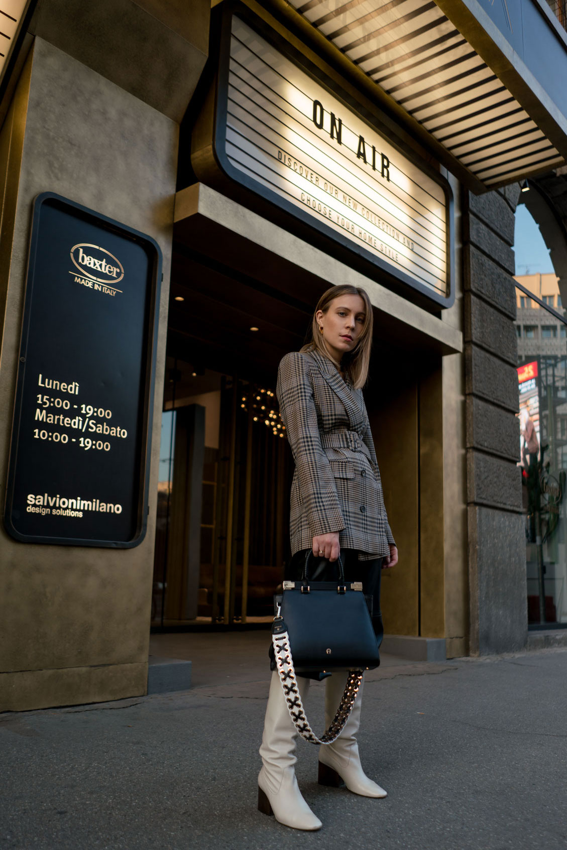 Aigner Tasche-Aigner Show Outfit-Fashion Week Outfit-Milan Fashion Week Street Style Looks-Fashion Week Mailand-Modeblog Deutschland-Modeblog München-fashion blog Germany-Sariety.com-Sarah Czok-Sarah Schaefer