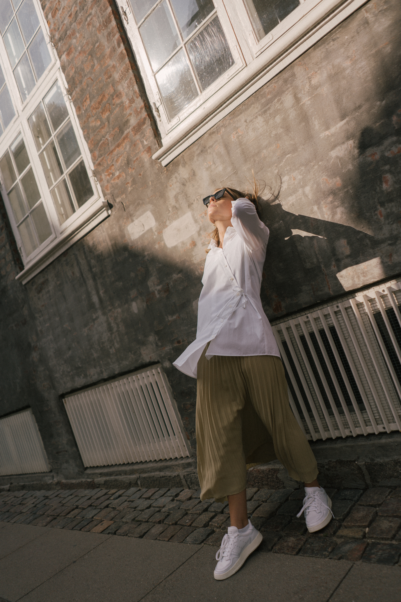 White Blouse Look-Weiße Bluse Eterna- Eterna Bluse-CPHFW-Sariety-Modeblog Deutschland-fashion blog Germany-Sariety.com-Sarah Czok-Sarah Schaefer-Modeblog München-Fashionblog München