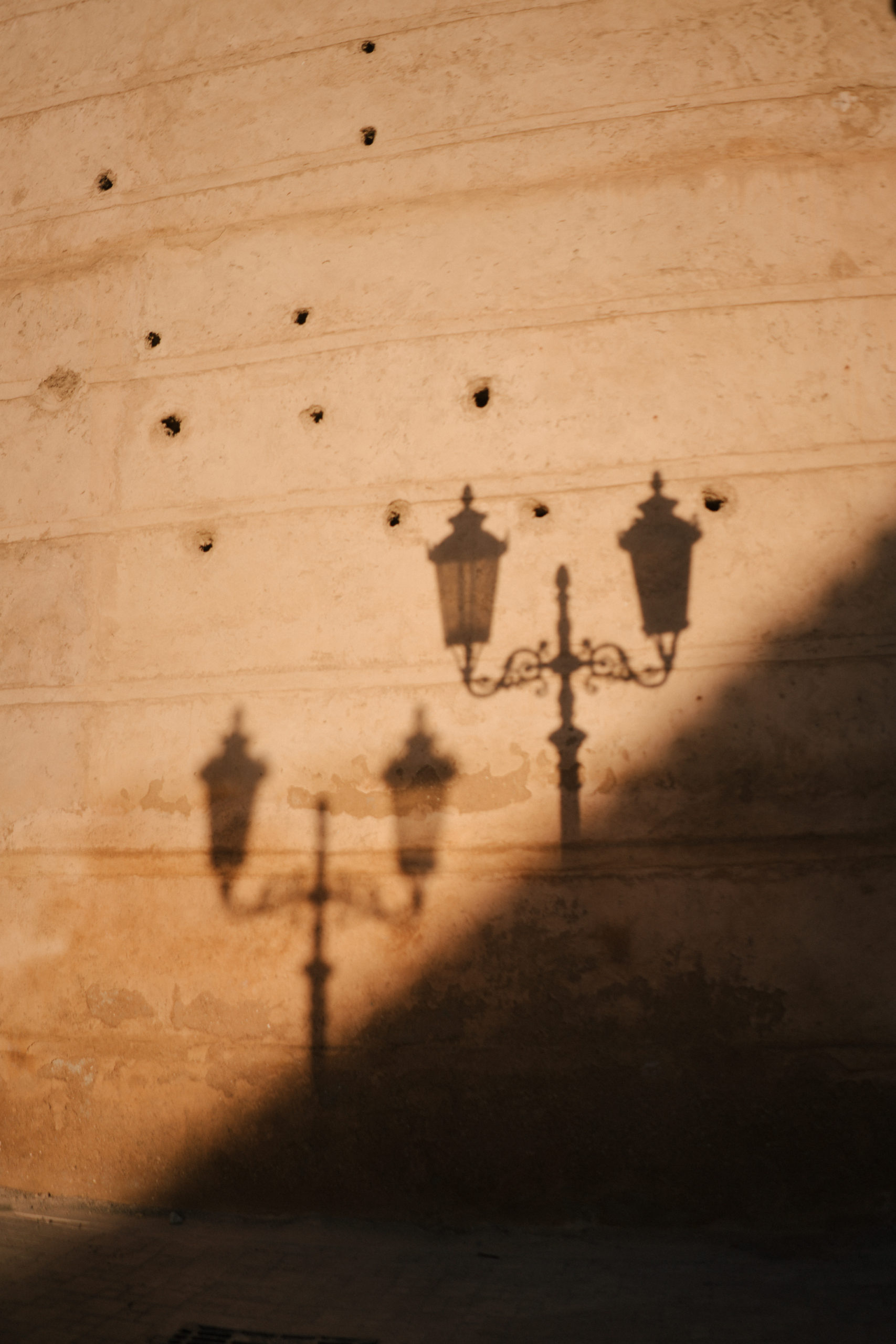 windsor. Spring Summer 2020-windsor. SS 2020-Marrakech Fashion Shoot-Marrakesch Shooting-Marokko Shooting-Morocco fashion shoot-Editorial Shooting-Lässige Mode-Schicke Mode-nordic style-scandi style-blogger style-Sariety.com-Modeblog München-Modeblog Deutschland-Styleblog Deutschland-Styleblog München-fashion blog Munich-Fashion blog Germany-fashion blog Heidelberg-Sommer Trends-Modetrends-Fashion trends-Mode Inspiration-Sariety.com-Sarah Czok-Sarah Schaefer