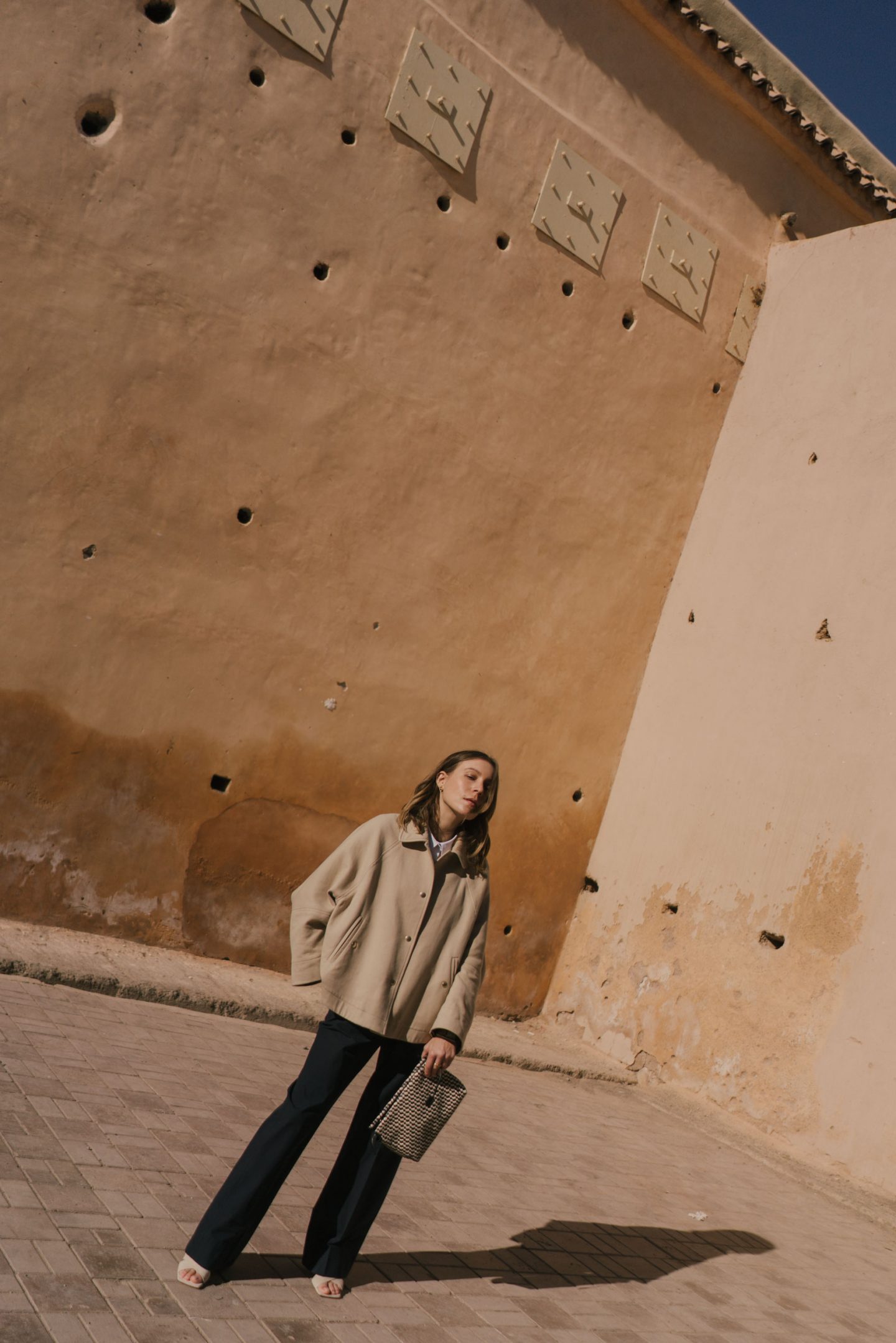 windsor. Spring Summer 2020-windsor. SS 2020-Marrakech Fashion Shoot-Marrakesch Shooting-Marokko Shooting-Morocco fashion shoot-Editorial Shooting-Lässige Mode-Schicke Mode-nordic style-scandi style-blogger style-Sariety.com-Modeblog München-Modeblog Deutschland-Styleblog Deutschland-Styleblog München-fashion blog Munich-Fashion blog Germany-fashion blog Heidelberg-Sommer Trends-Modetrends-Fashion trends-Mode Inspiration-Sariety.com-Sarah Czok-Sarah Schaefer