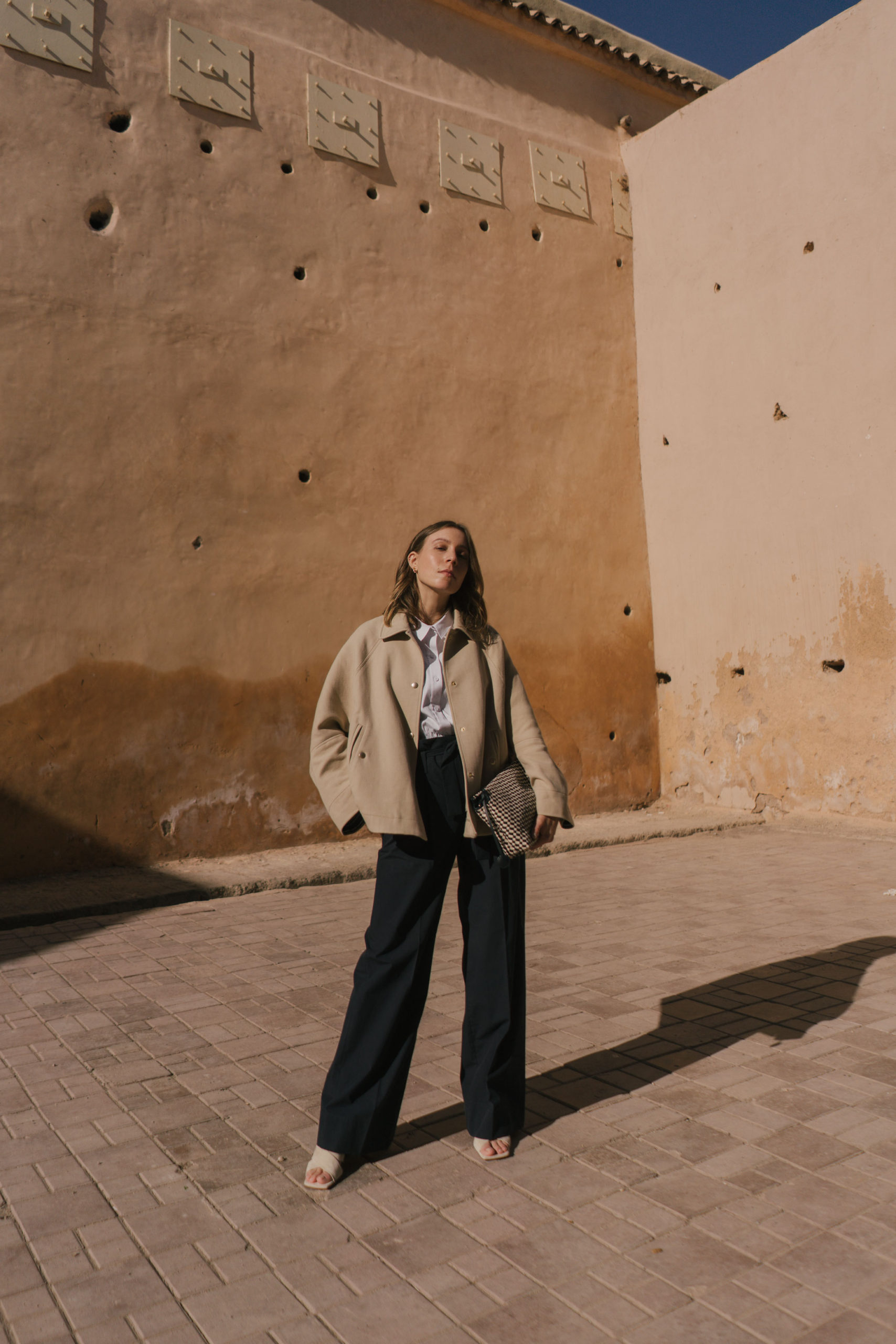 windsor. Spring Summer 2020-windsor. SS 2020-Marrakech Fashion Shoot-Marrakesch Shooting-Marokko Shooting-Morocco fashion shoot-Editorial Shooting-Lässige Mode-Schicke Mode-nordic style-scandi style-blogger style-Sariety.com-Modeblog München-Modeblog Deutschland-Styleblog Deutschland-Styleblog München-fashion blog Munich-Fashion blog Germany-fashion blog Heidelberg-Sommer Trends-Modetrends-Fashion trends-Mode Inspiration-Sariety.com-Sarah Czok-Sarah Schaefer