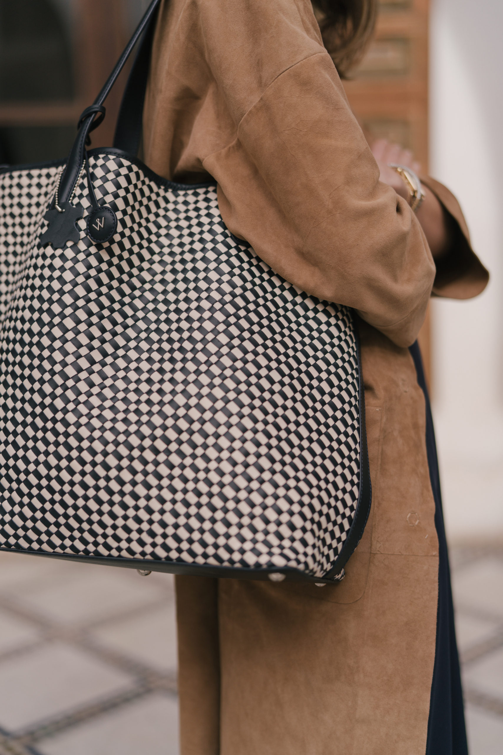 windsor. Spring Summer 2020-windsor. SS 2020-Marrakech Fashion Shoot-Marrakesch Shooting-Marokko Shooting-Morocco fashion shoot-Editorial Shooting-Lässige Mode-Schicke Mode-nordic style-scandi style-blogger style-Sariety.com-Modeblog München-Modeblog Deutschland-Styleblog Deutschland-Styleblog München-fashion blog Munich-Fashion blog Germany-fashion blog Heidelberg-Sommer Trends-Modetrends-Fashion trends-Mode Inspiration-Sariety.com-Sarah Czok-Sarah Schaefer