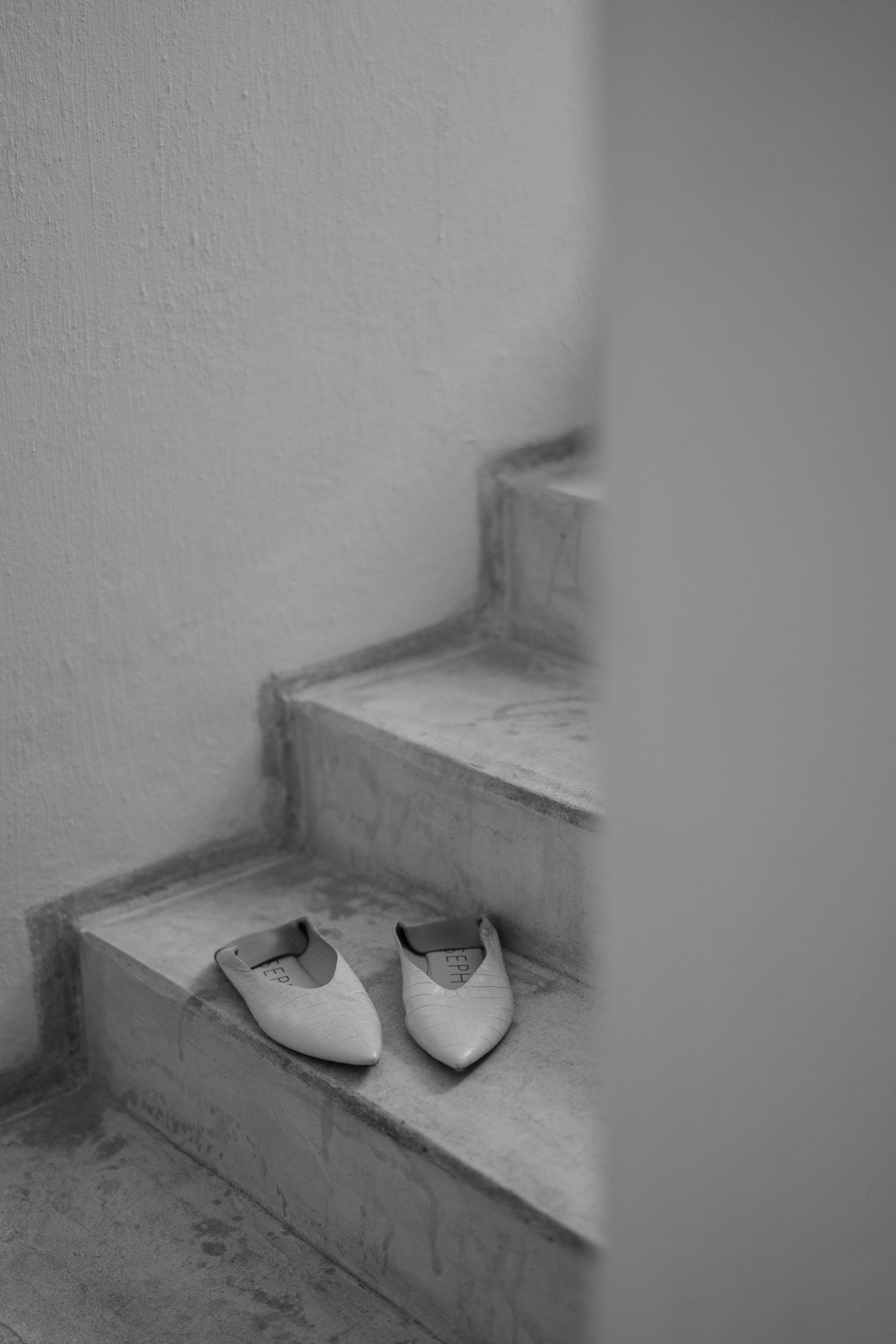 Anoud Leather Ballerina-Aufray Cotton Silk Stripe Blouse-Dillion Stretch Linen Skirt-Joseph Ettedgui-Fashion Editorial Shooting-Joseph Spring Summer 2020-Marrakech Fashion Shooting-Marokko Fashion Shooting-Linen skirt-Leinen Rock-Sariety.com-Modeblog München-Modeblog Deutschland-fashion blog Munich-fashion blog Germany-Sarah Czok-Sarah Schaefer