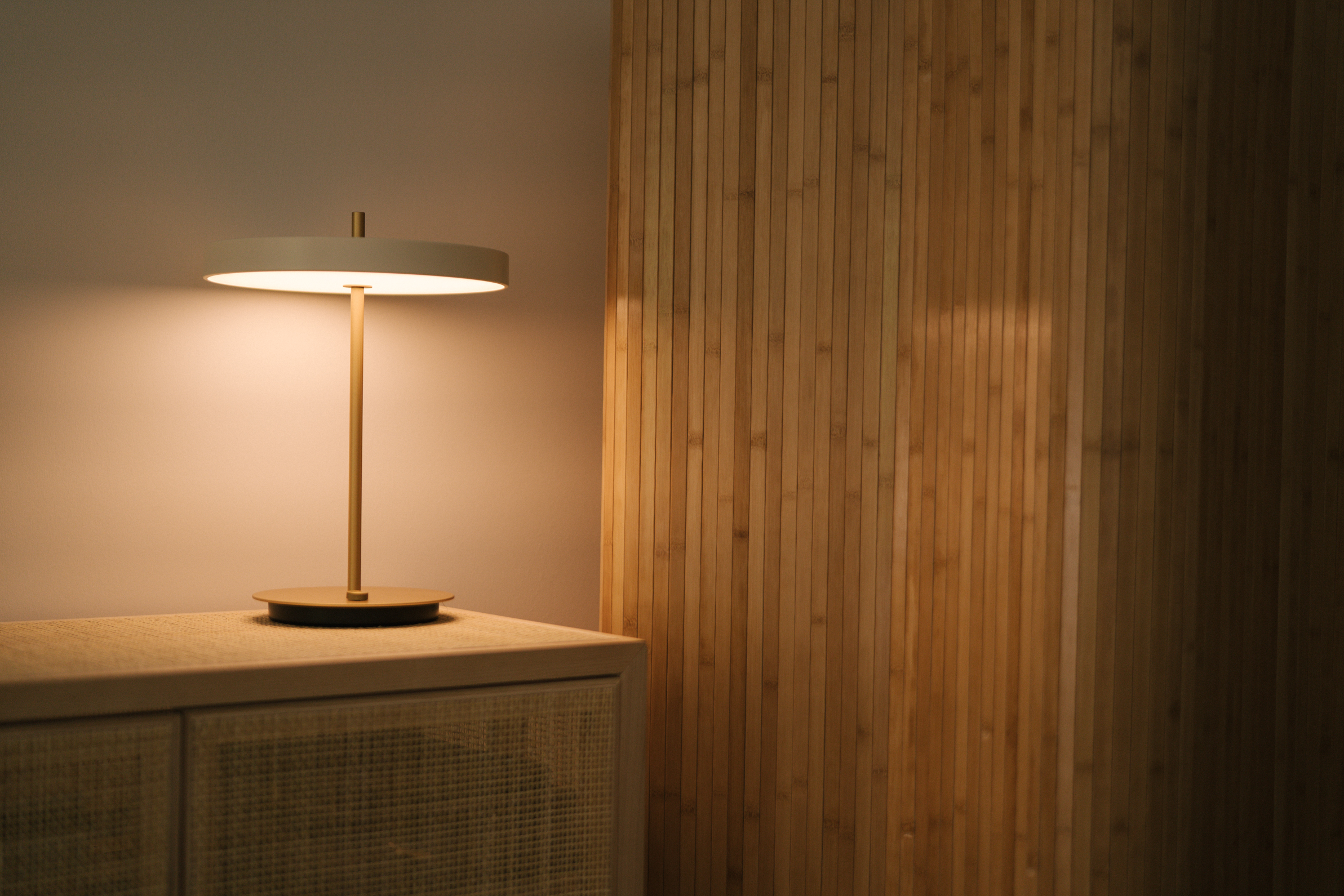 Scandinavian Interior-Blog-Danish Design-Umage Furniture-ASTERIA TABLE Lamp-Nordic Home-Styleblog München-Styleblog Deutschland-Styleblog Munich-Styleblog Germany-Sariety.com-Sarah Czok-Sarah Schaefer