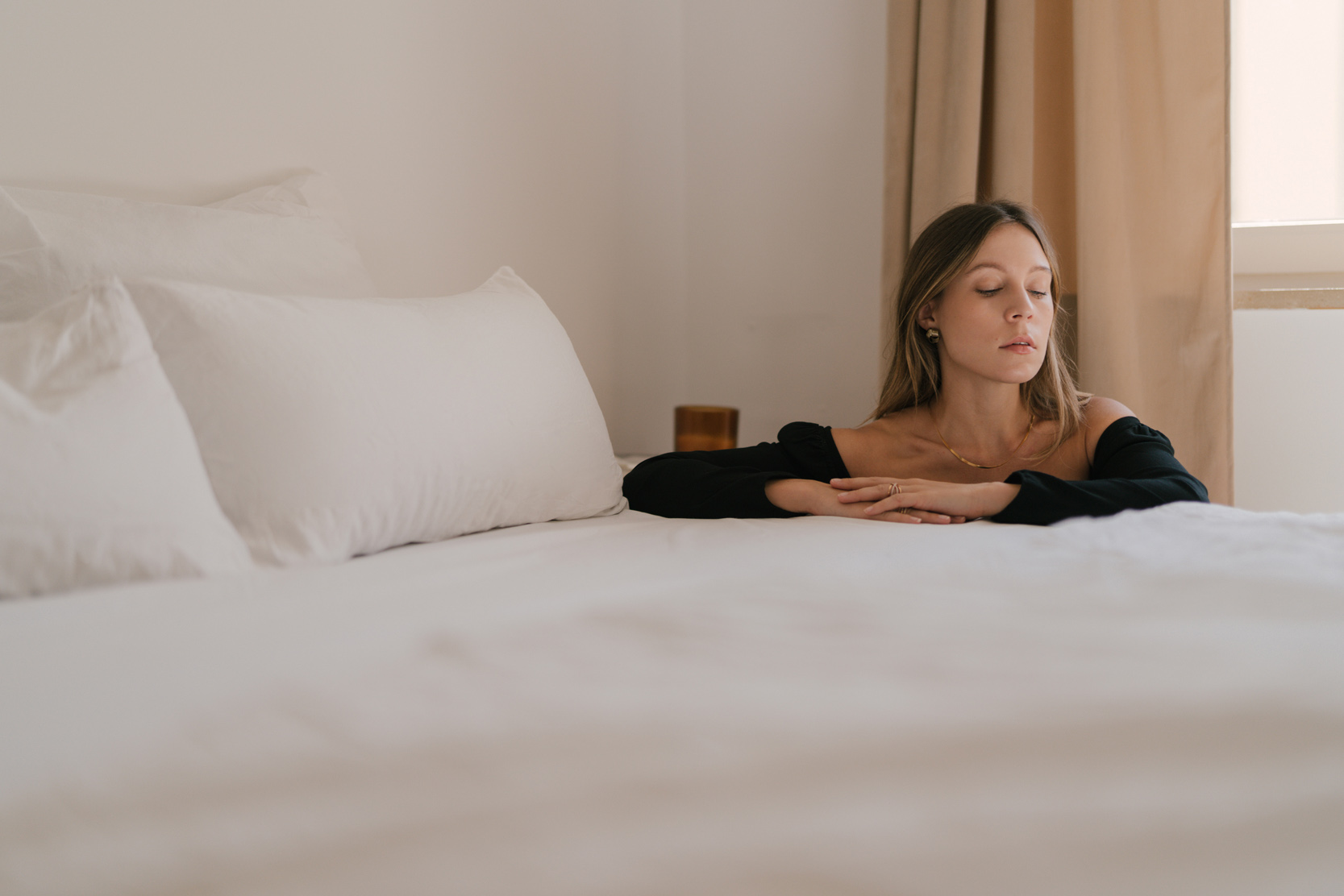 Erfahrungen noo.ma-Erfahrungen nooma-Bedroom interior-noo.ma-noo.ma bed-nooma bed-noo.ma bett-nooma bett-Scandinavian Interior-interior Blog-Danish Design Furniture-Nordic Home-noo.ma bedside table-norma bedside table-Interior blog München-Interior blog Deutschland-interior blog Munich-interior blog Germany-Sariety.com-Sarah Czok-Sarah Schaefer