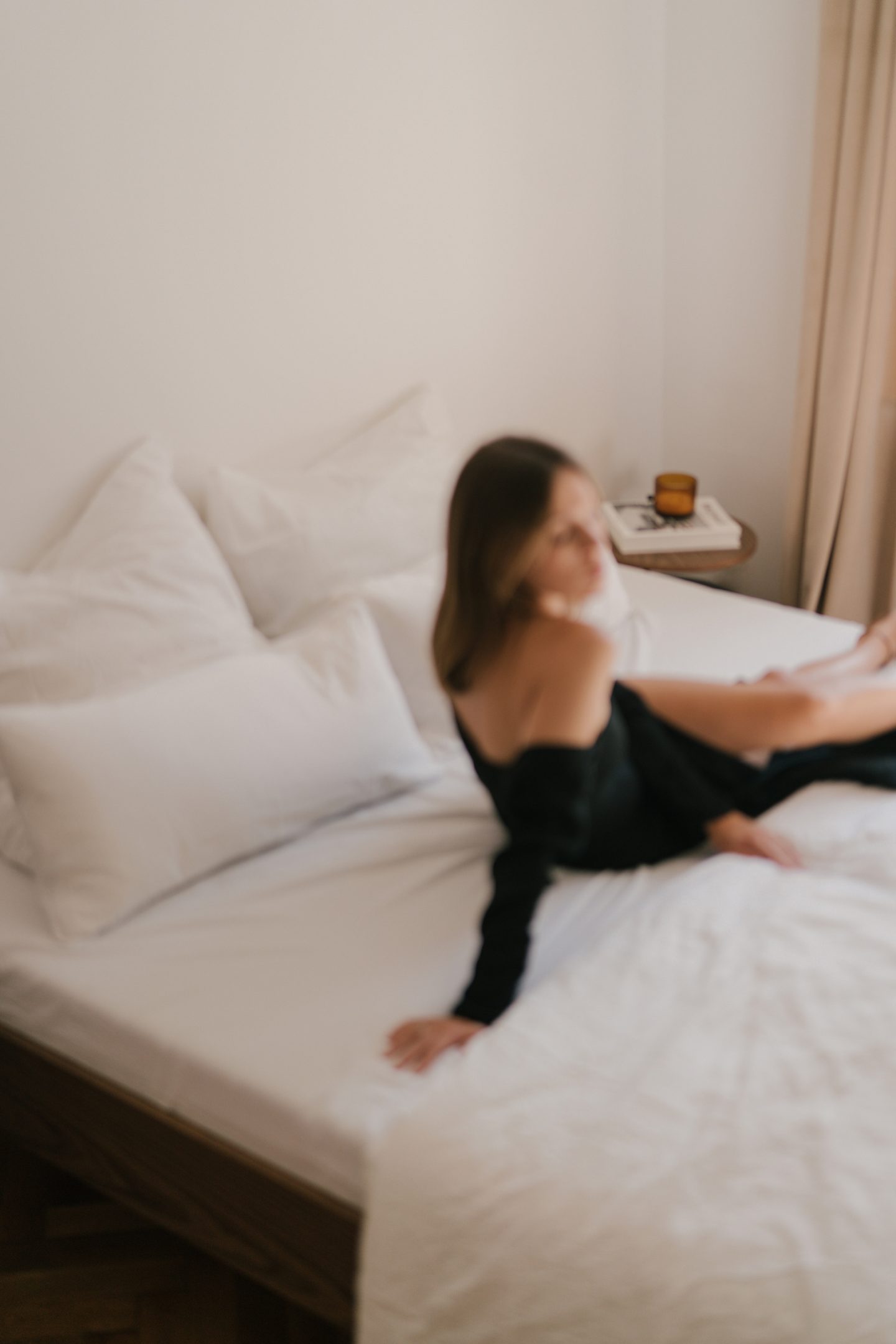 Erfahrungen noo.ma-Erfahrungen nooma-Bedroom interior-noo.ma-noo.ma bed-nooma bed-noo.ma bett-nooma bett-Scandinavian Interior-interior Blog-Danish Design Furniture-Nordic Home-noo.ma bedside table-norma bedside table-Interior blog München-Interior blog Deutschland-interior blog Munich-interior blog Germany-Sariety.com-Sarah Czok-Sarah Schaefer