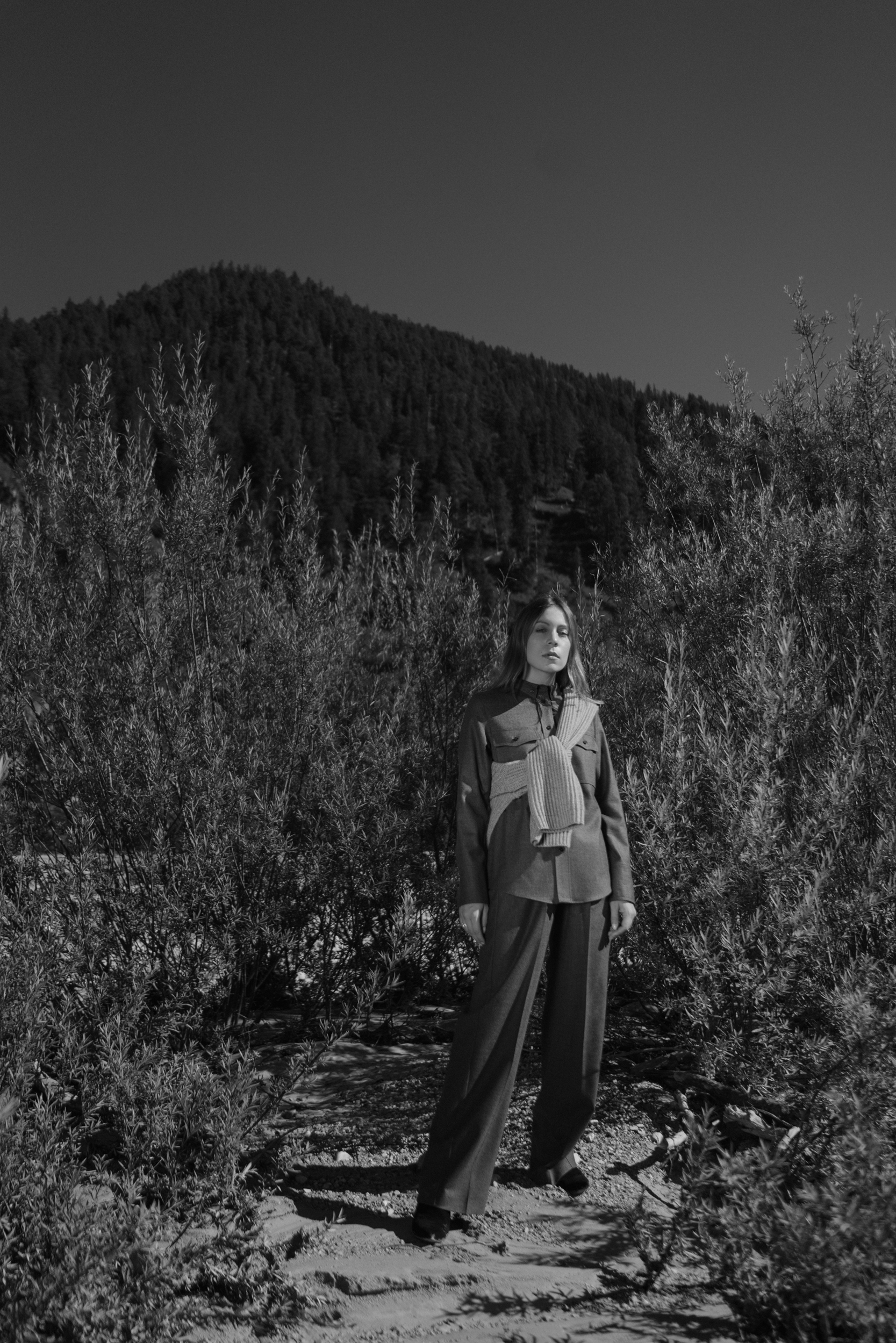 innovative qualities-Scannt Style-Subtle minimalism-Fashion Shooting German Alps-Windsor Fall/Winter 2020-Windsor FW 2020-Fashion Editorial-Sariety-Modeblog München-Modeblog Deutschland-fashion blog Munich-fashion blog Germany-Sariety.com-Sarah Czok-Sarah Schaefer