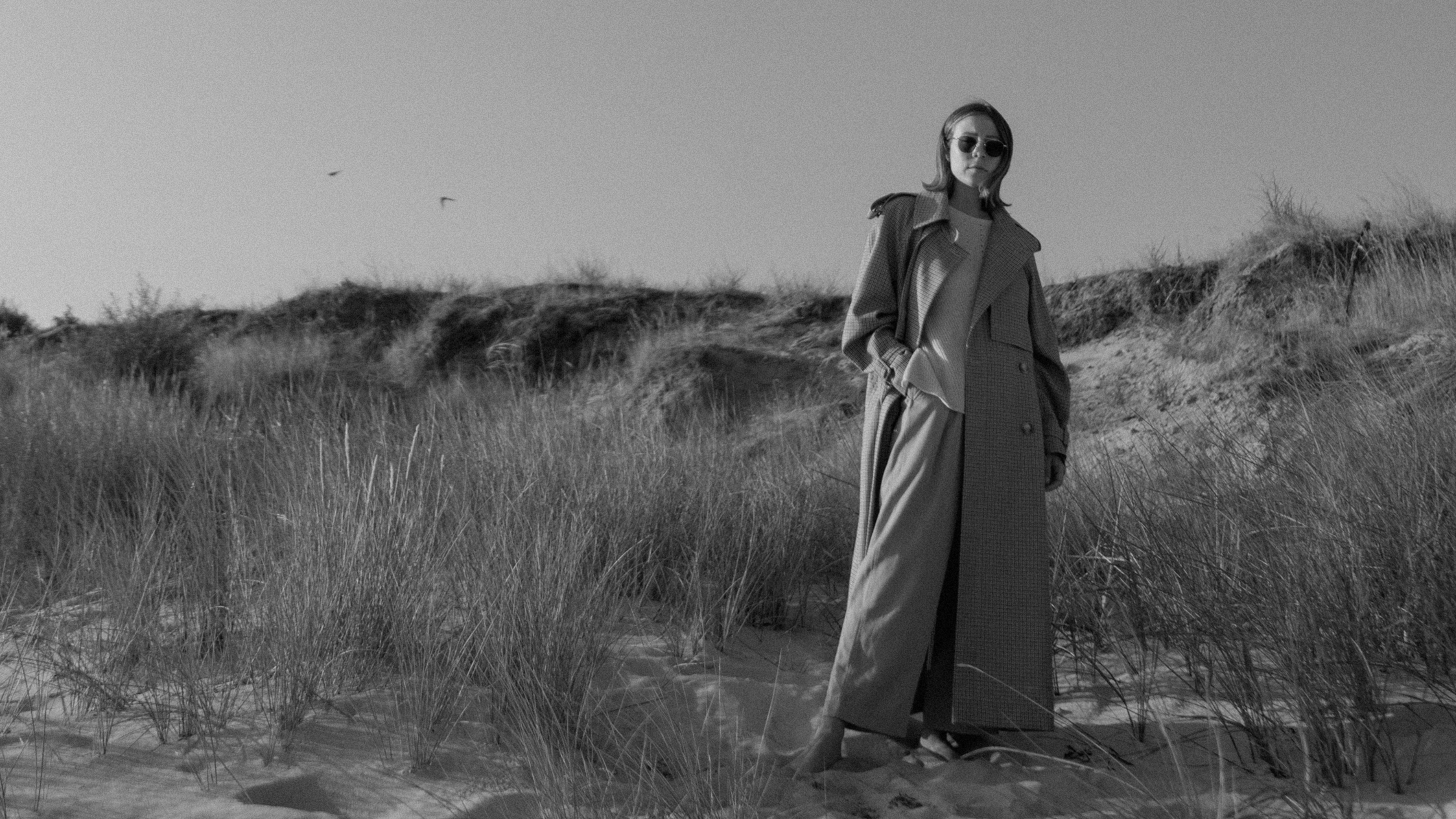 2019-08-12-Beach-Shooting-Stella-McCartney-Mantel-&-Zara-Top_00151-3